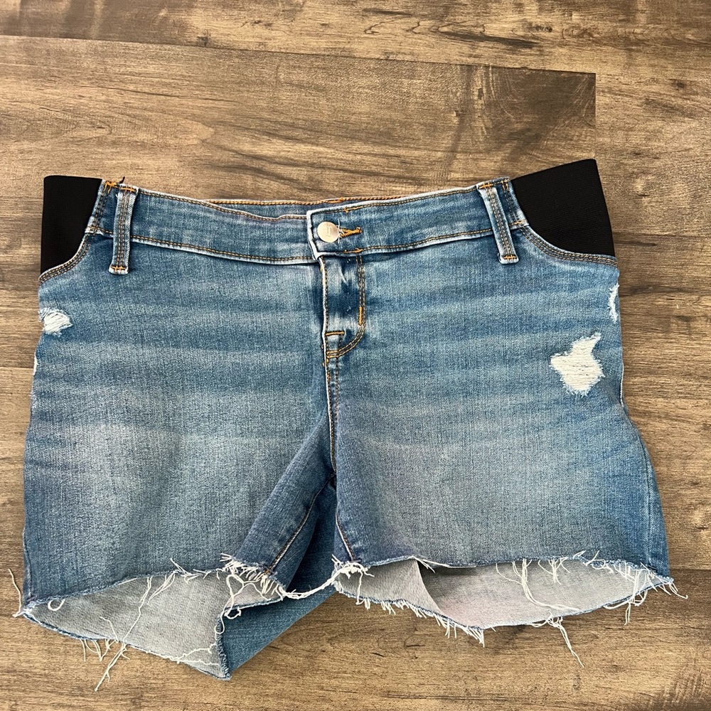 Isabel Medium Wash Maternity Shorts